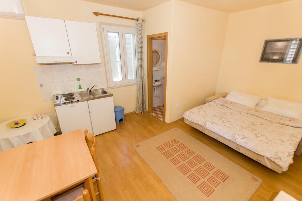 Studios Jakov Makarska Ngoại thất bức ảnh